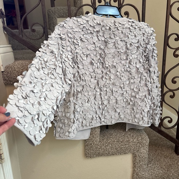 NWOT Worth New York 100% Fall Suede Leather Gray Ruffle Flowers Jacket $595 - Picture 6 of 8